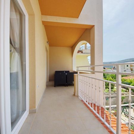 Apartmani Maris Poljica  Екстериор снимка
