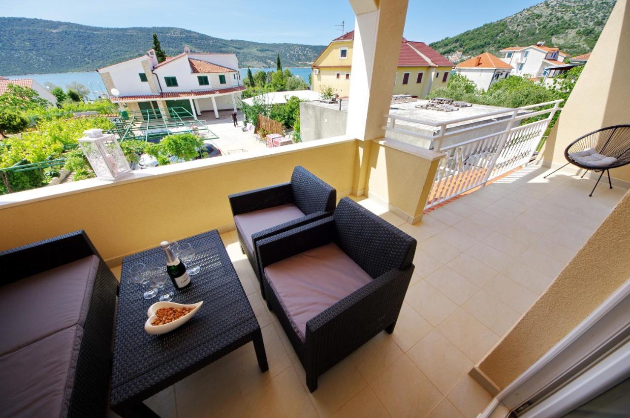 Apartmani Maris Poljica  Екстериор снимка